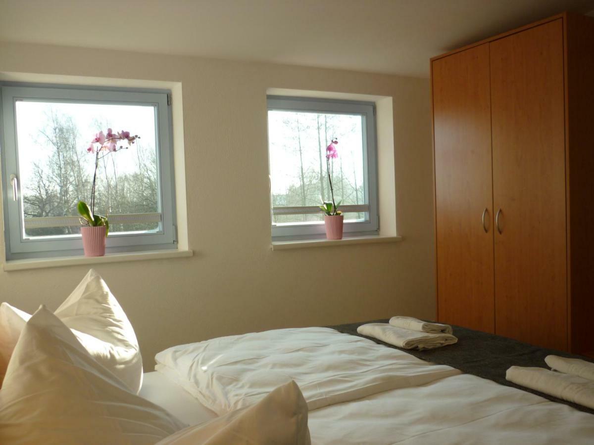 Apartment Feriewohnungen Zum Leuchtturm Bastorf